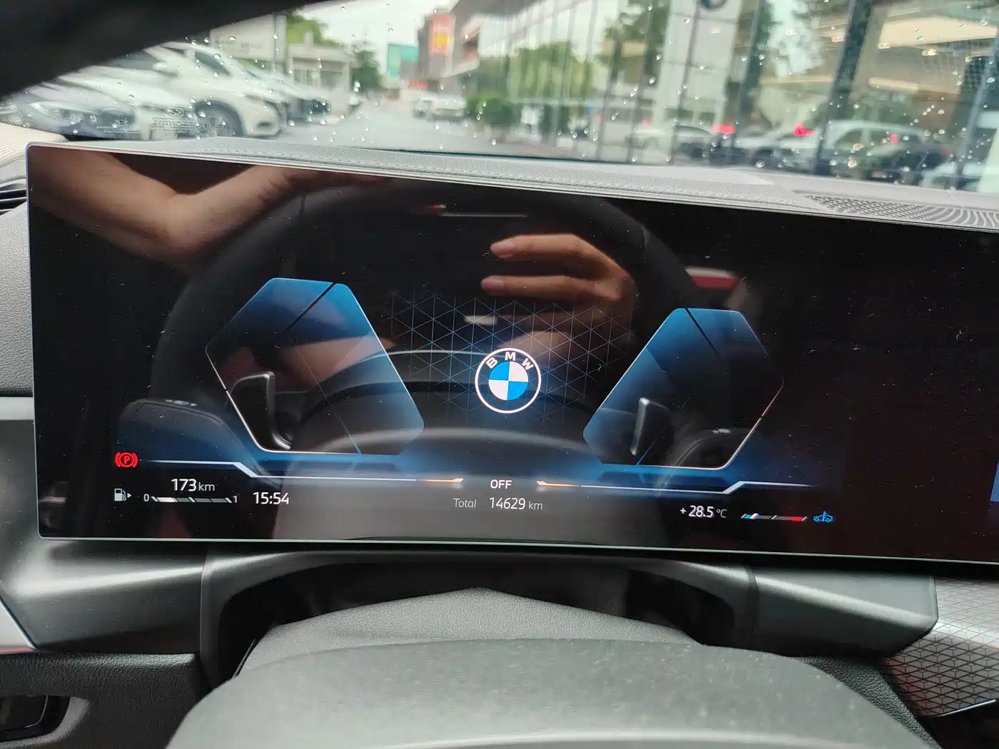 BMW 3 Series 2025 330Li M Sport Night Edition фото 13