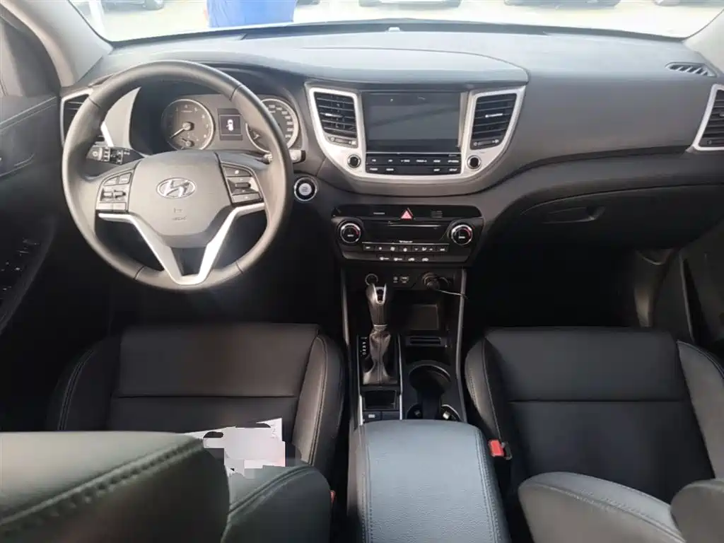 Hyundai Tucson 2015 1.6T Dual Clutch 2WD Smart фото 10