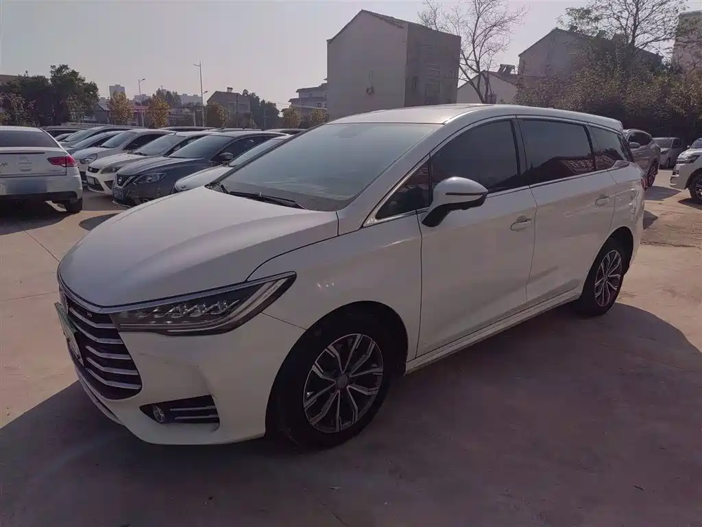 BYD Song MAX 2019 1.5T Auto Smart Connect Dynamic 7-seater China VI фото 4