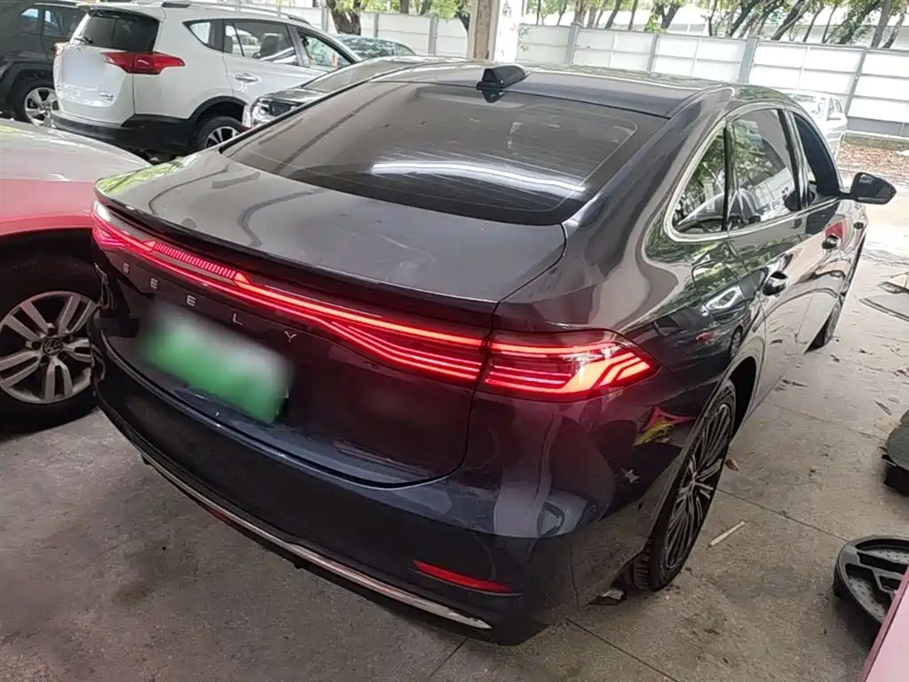 Geely Galaxy Galaxy A7 2025 EM-i фото 7