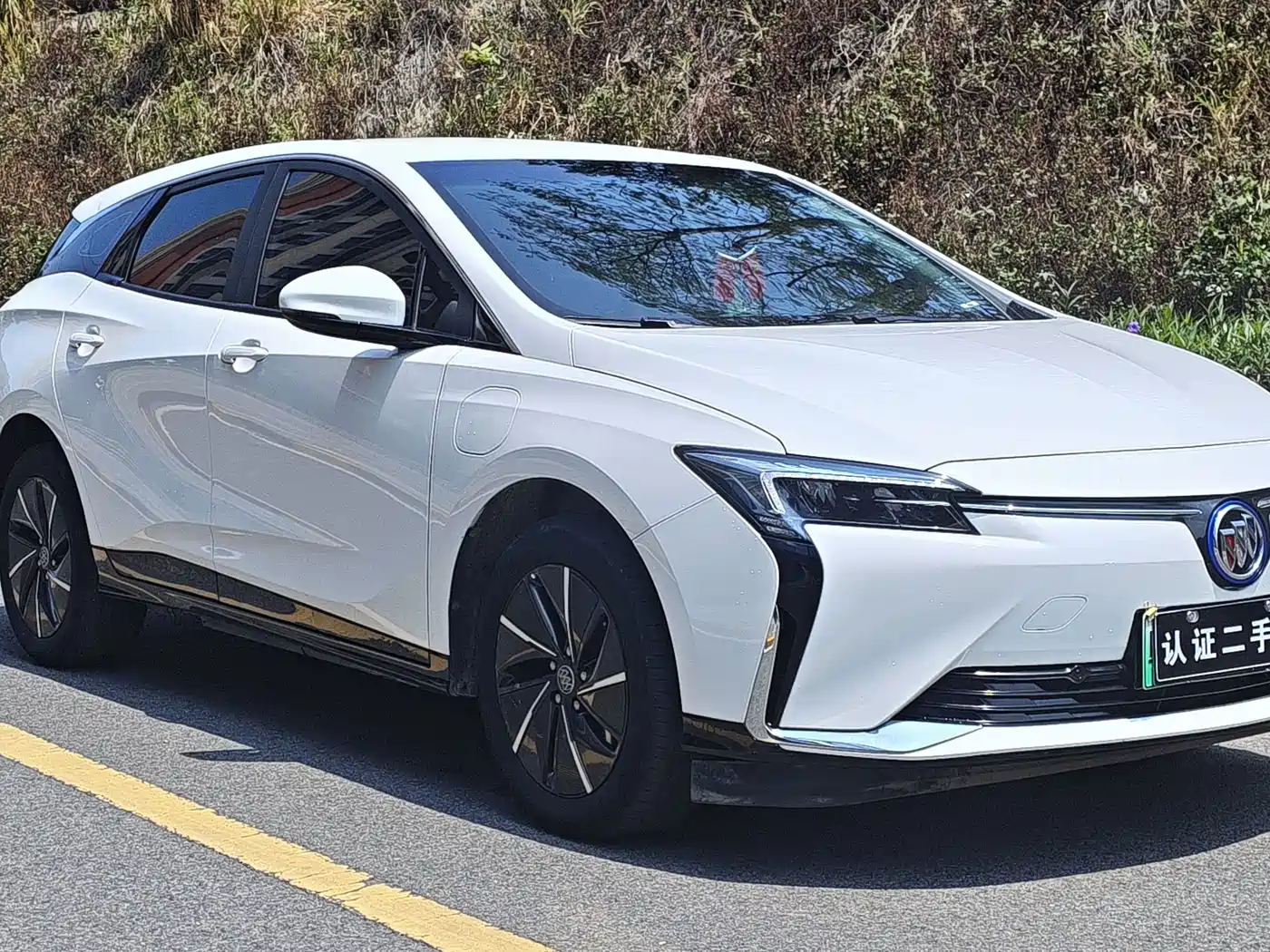 BUICK SLIGHTLY BLUE 6