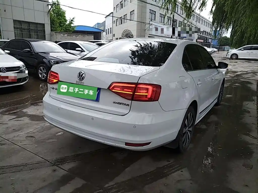 Volkswagen Sagitar 2018 1.6L Automatic Comfort фото 7