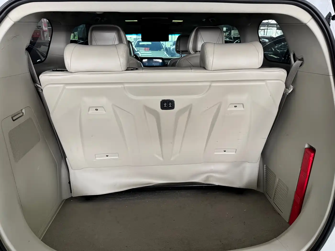 Buick GL8 2021 ES Landlord 653T Comfort фото 11