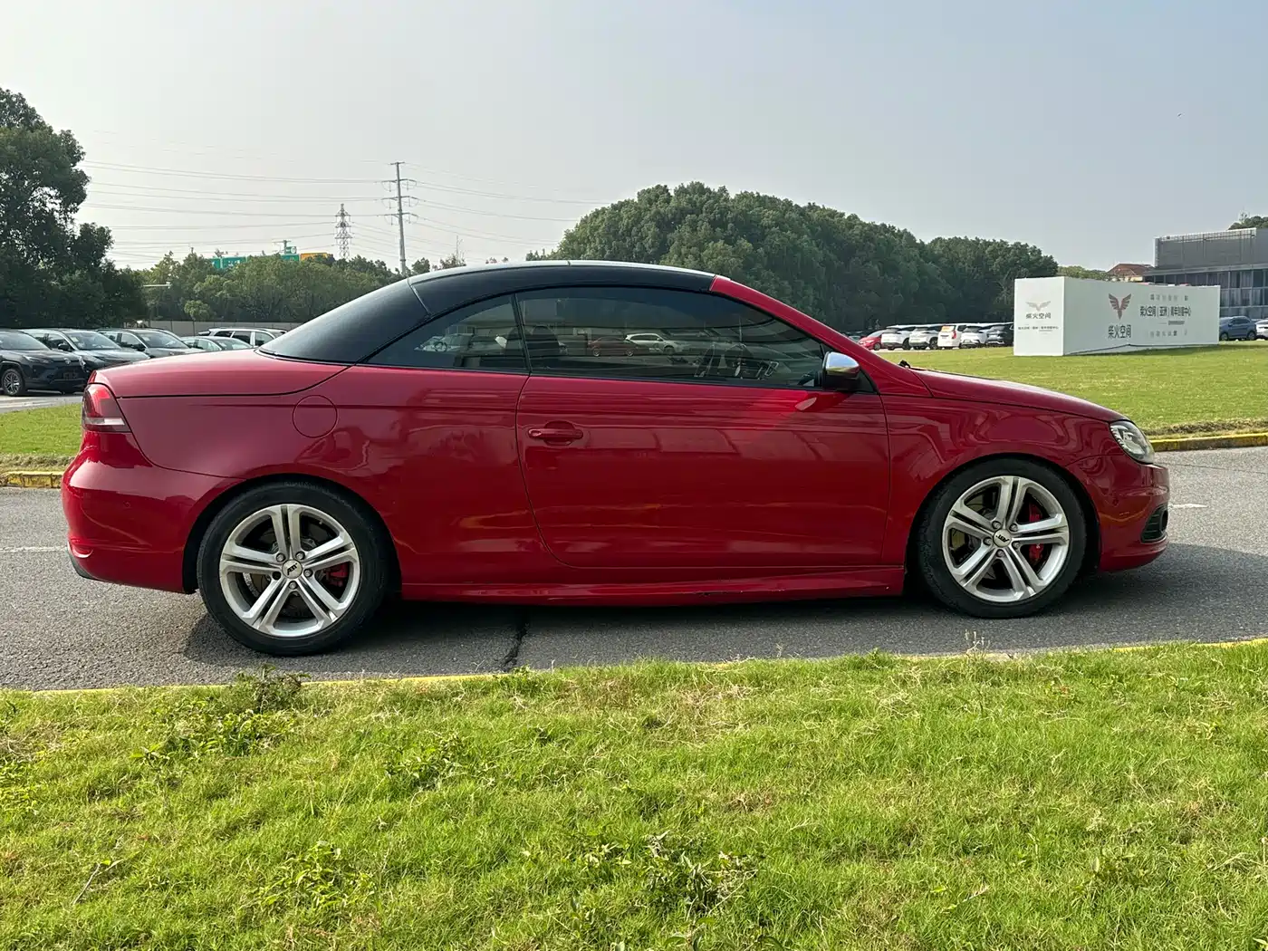 Volkswagen Eos 2011 Model 2.0TSI фото 8