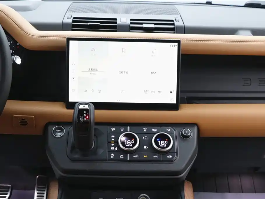 Land Rover Defender 2024 110 3.0T P400 X фото 19
