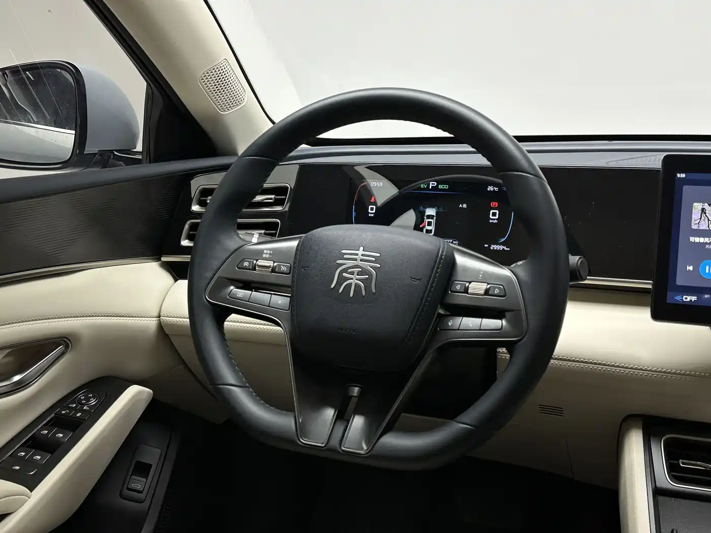 BYD Qin L 2024 DM-i 80KM Leading Edition фото 14