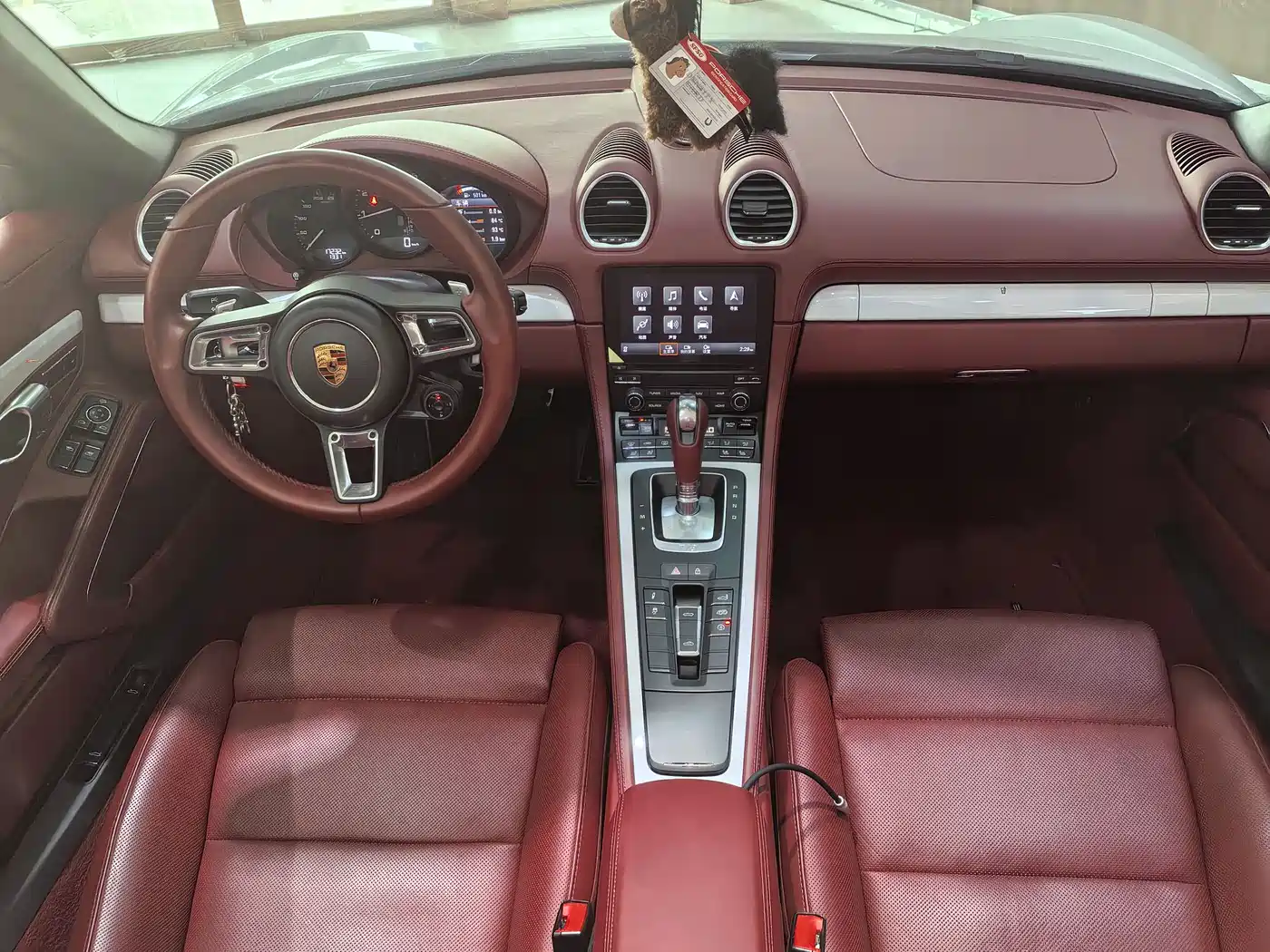 Porsche 718 2022 Spyder 2.0T фото 11