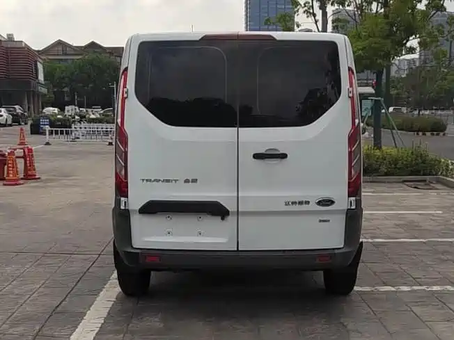 Photo 6 - Ford Transit