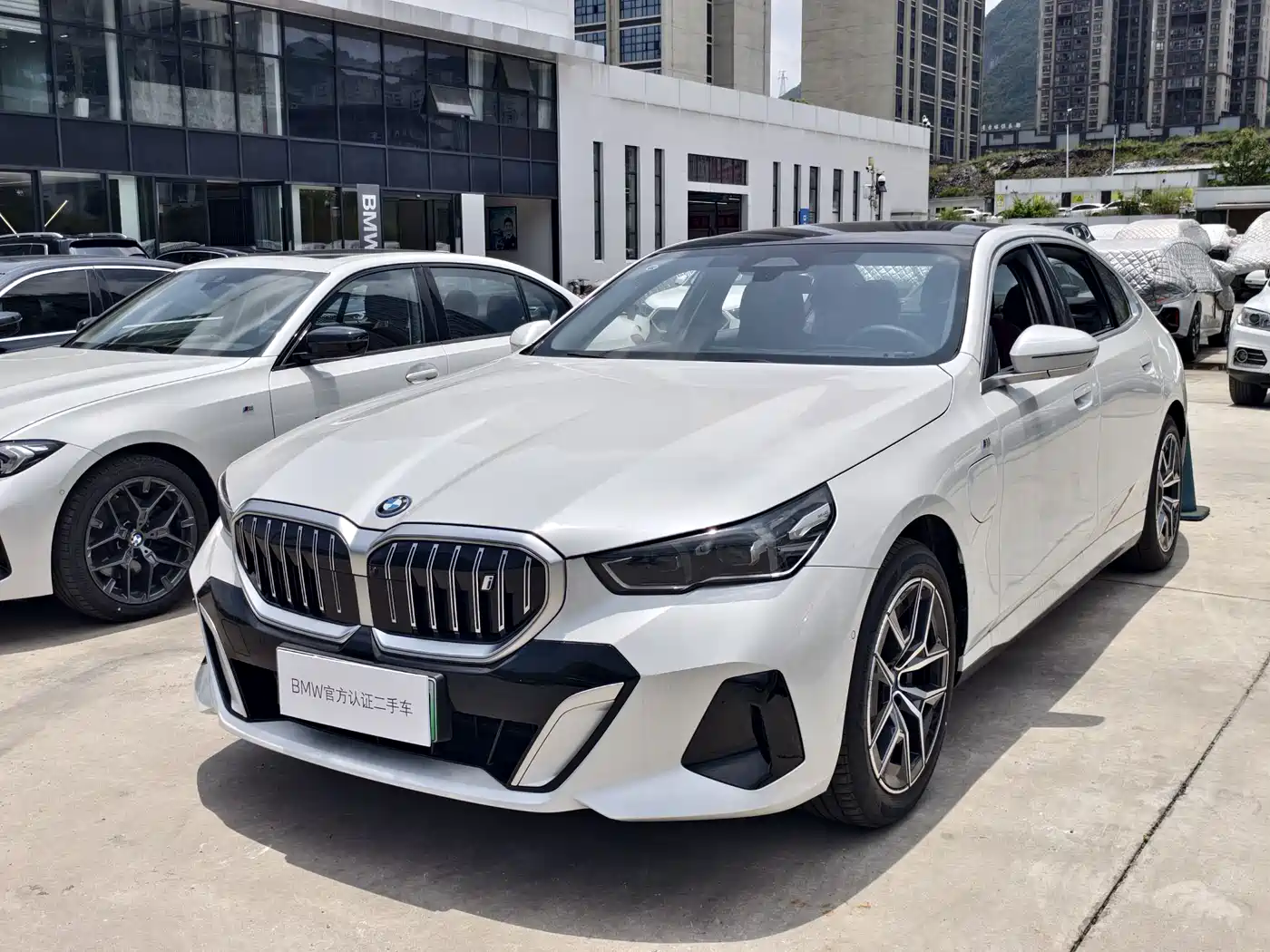 BMW i5 2025 eDrive 40L M Sport Package фото 9