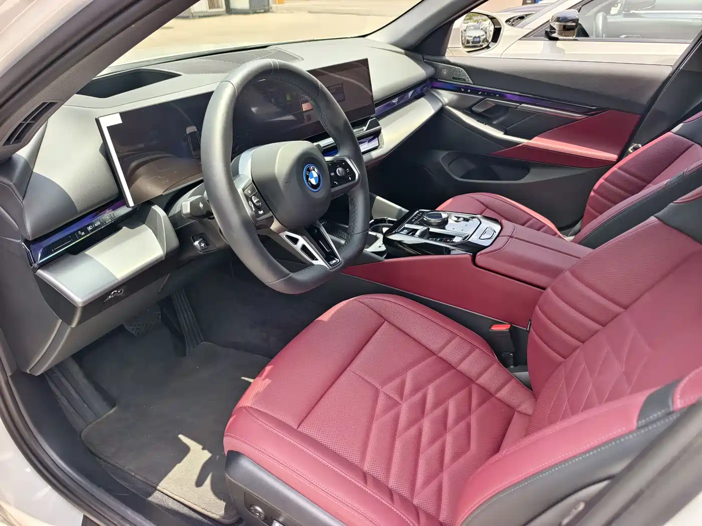 BMW i5 2025 eDrive 40L M Sport Package фото 4
