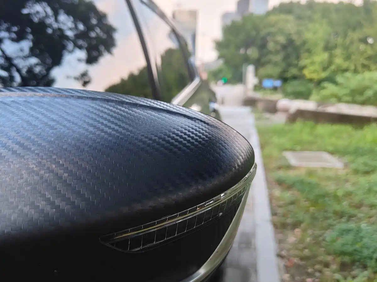 Фото 6 - Geely Binyue