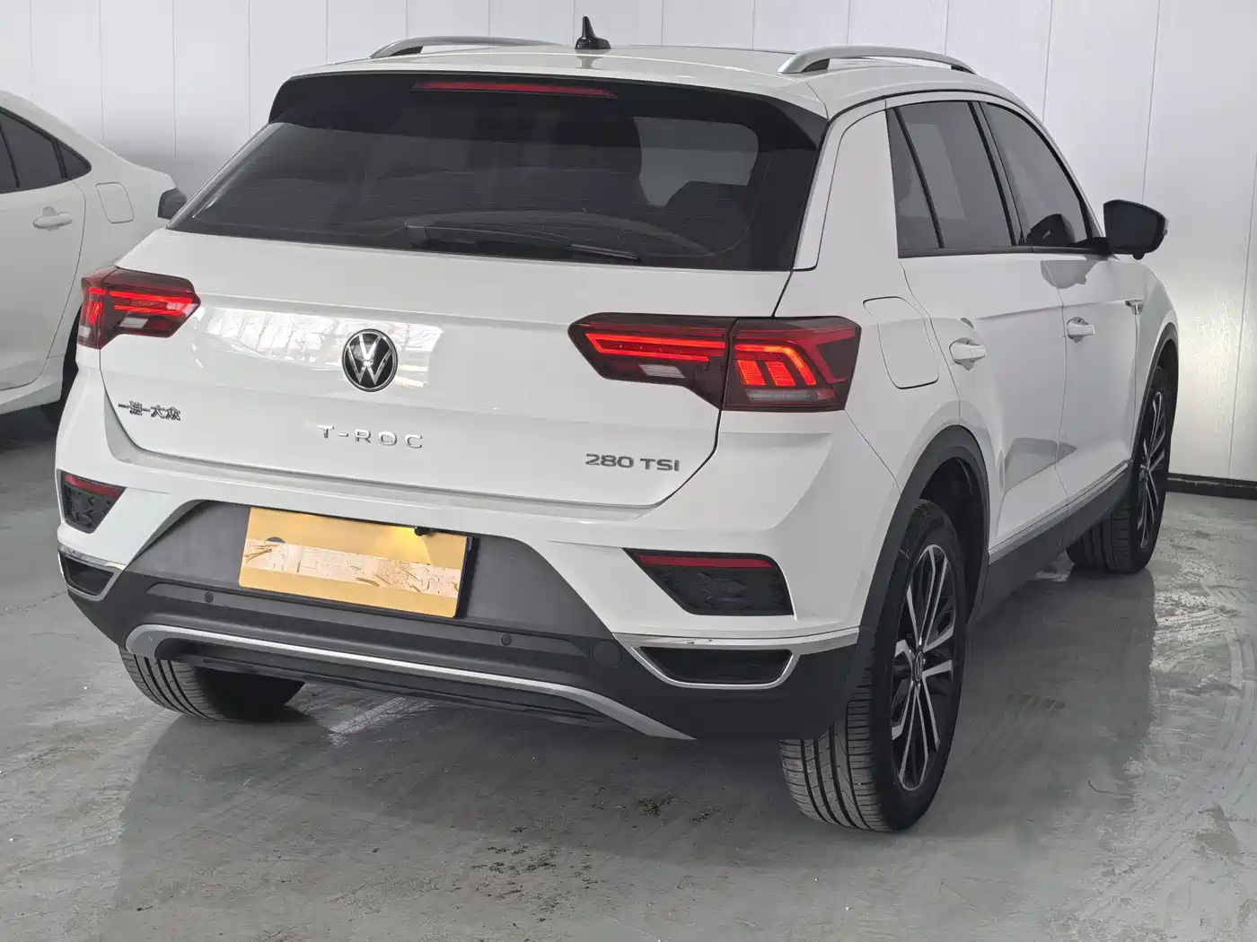 Volkswagen T-ROC 2022 280TSI DSG 2WD Comfort PLUS фото 8