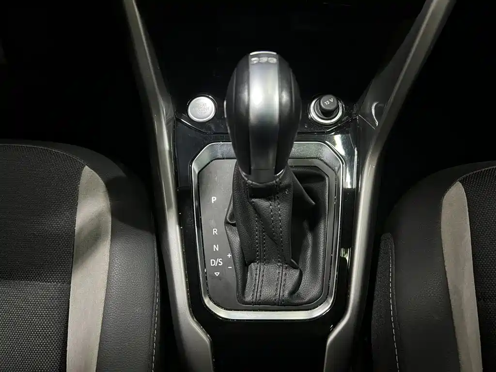 VOLKSWAGEN T ROC EXPLORING SONGS