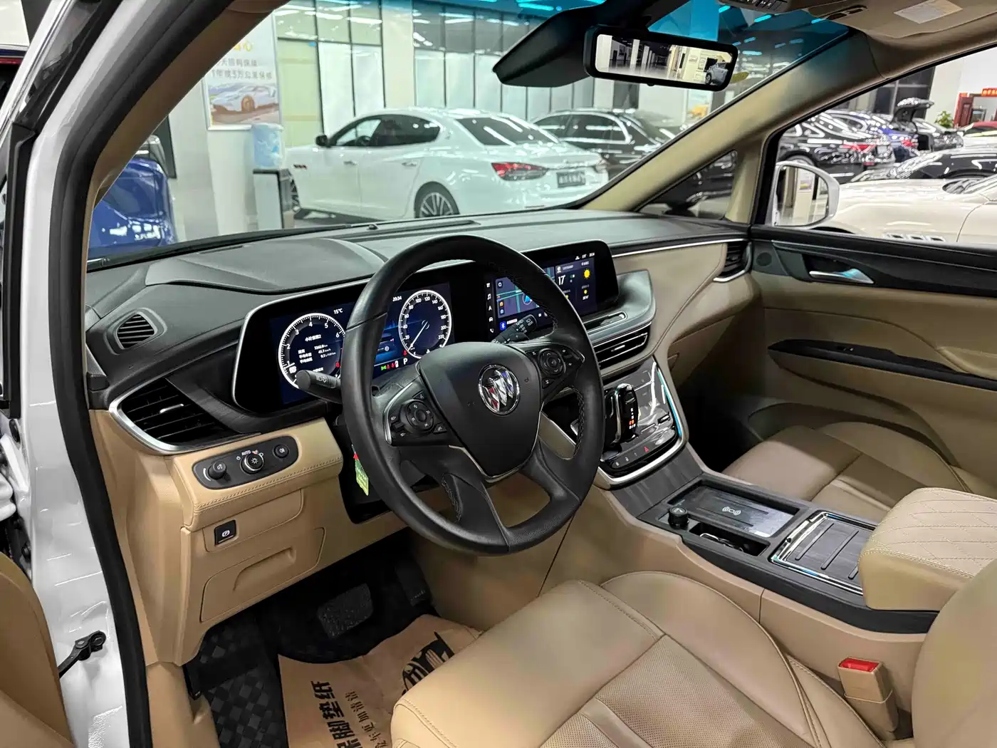 Buick GL8 2021 ES Landlord 653T Flagship фото 10