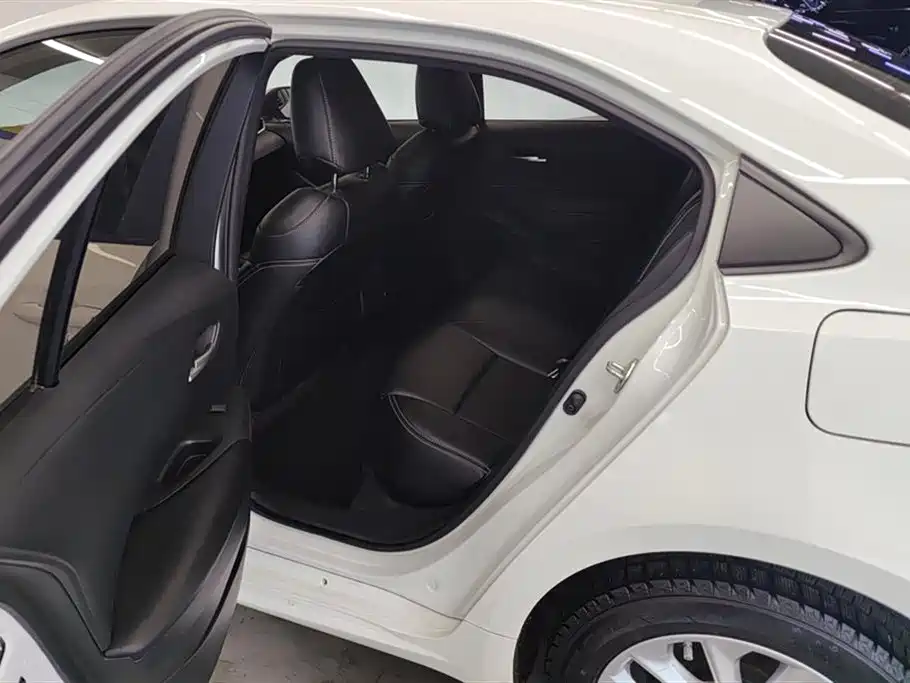 Toyota Corolla 2021 1.2T S-CVT Elite Edition фото 11