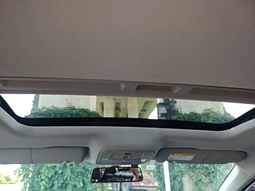 Roewe i6 2019 2020 PLUS 1.6L CVT 4G Connected Glory Flagship Edition