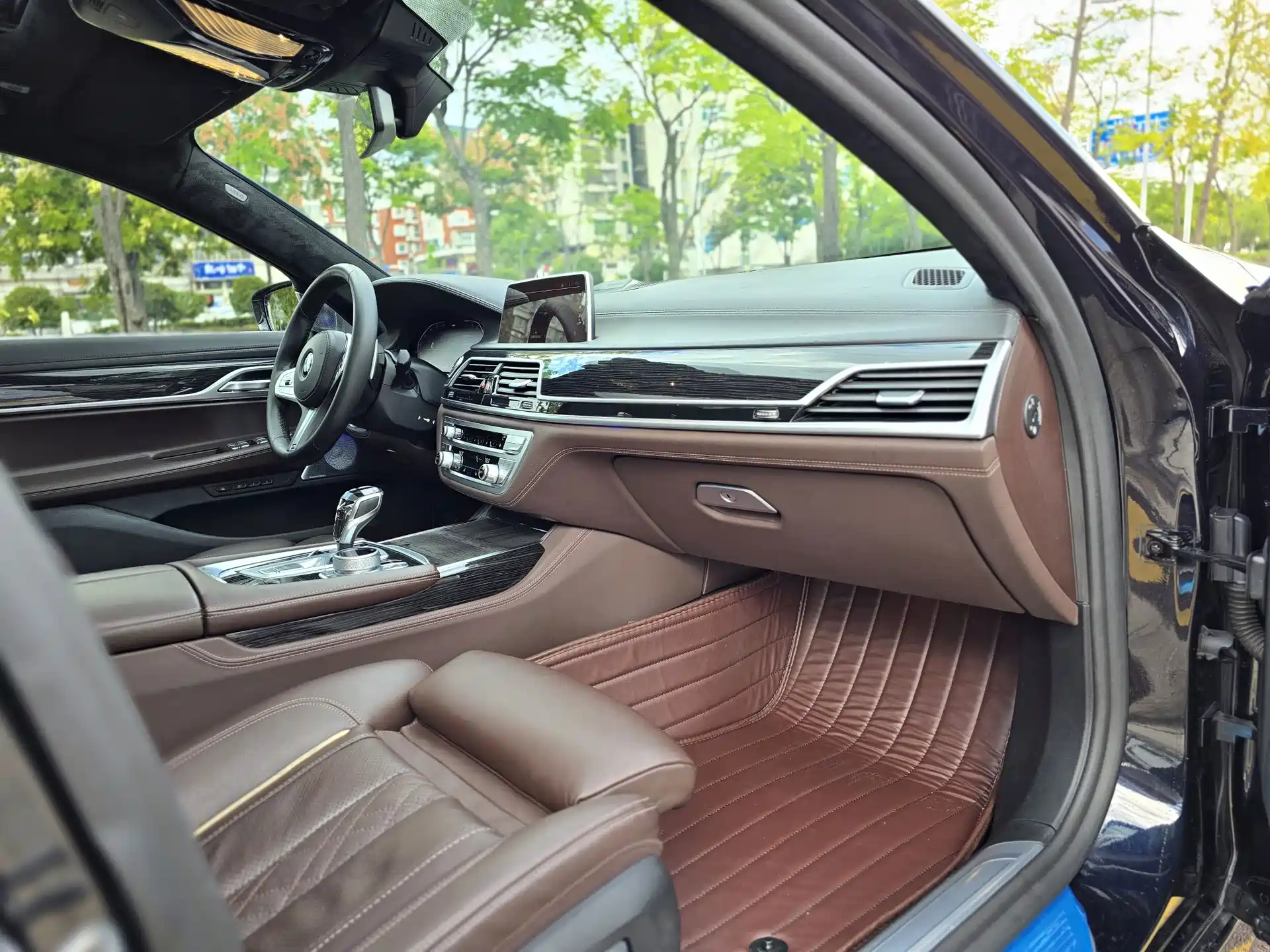 Photo 10 - BMW 7 Series