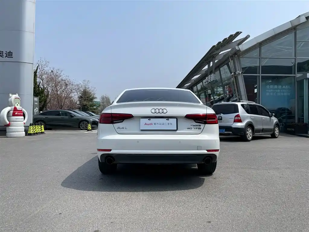 Audi A4L 2017 40 TFSI Progressive фото 2