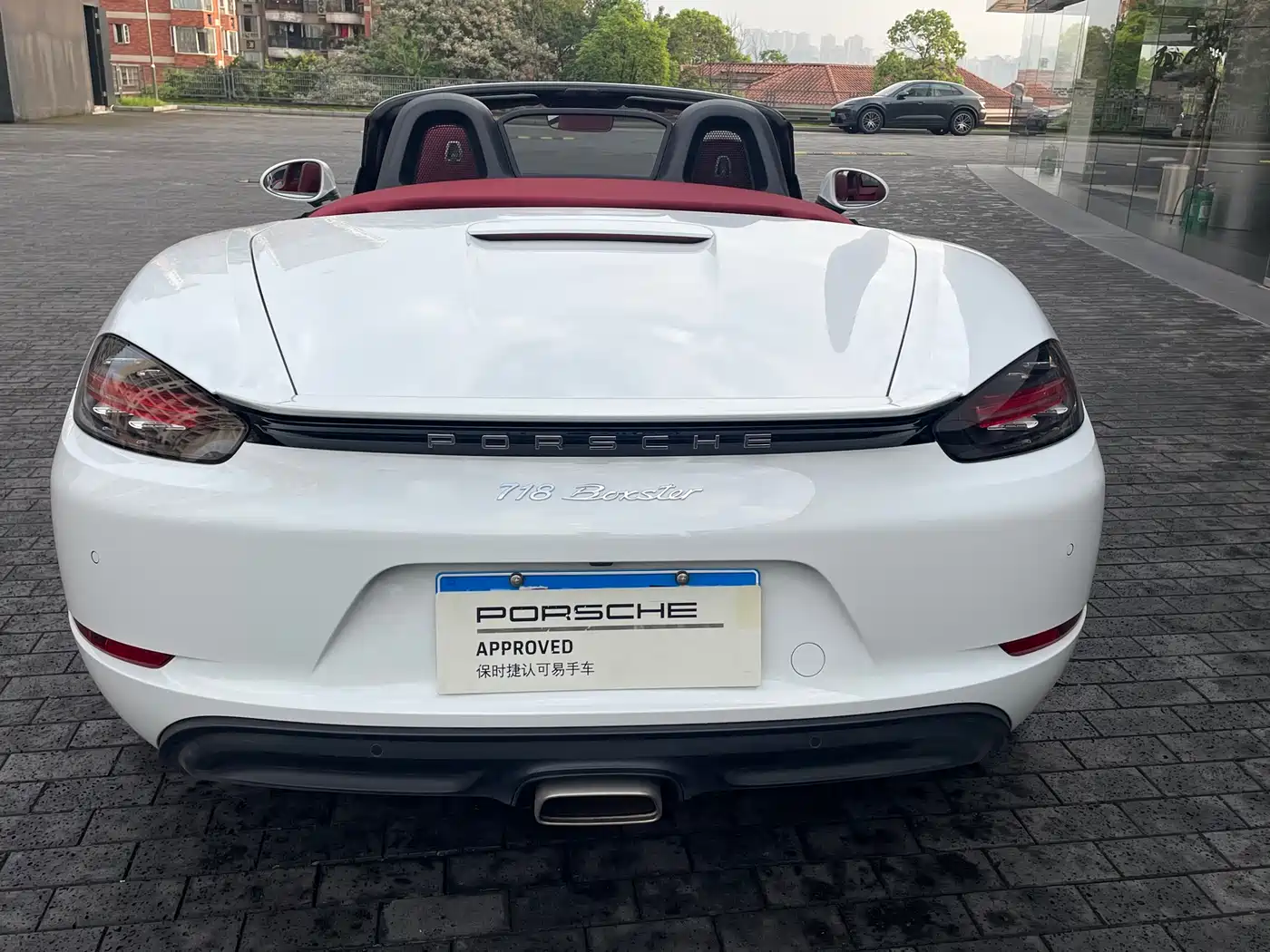 PORSCHE 718
