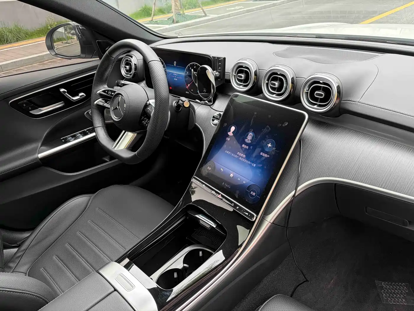 Mercedes-Benz C-Class 2024 C 260 L Night Edition Sport фото 12