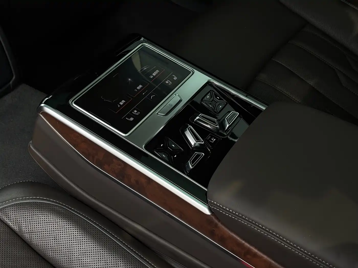 Audi A8 2019 Plus A8L 55 TFSI quattro Luxury фото 13