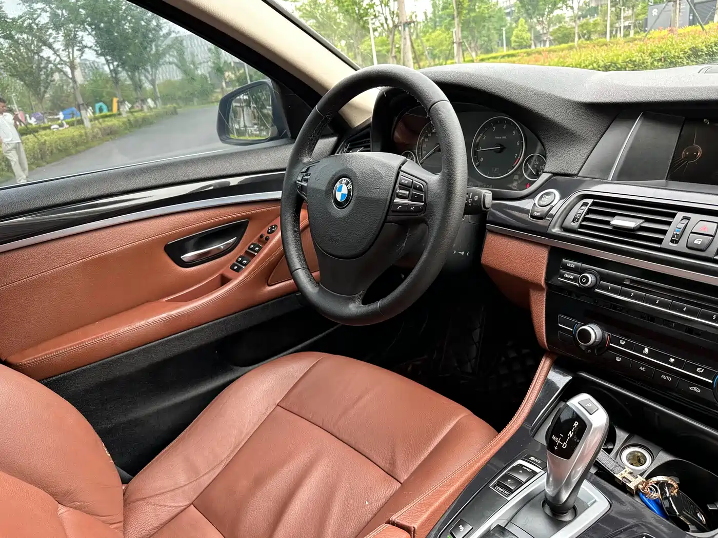 BMW 5 Series 2014 520Li Elegance фото 13