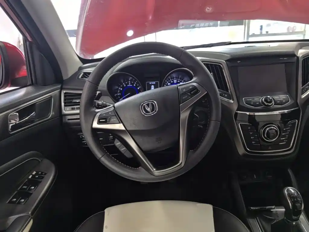 Changan CS35 2017 2017 1.6L Manual Luxury