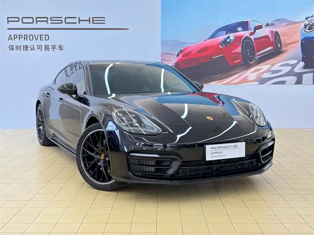 PORSCHE PANAMERA