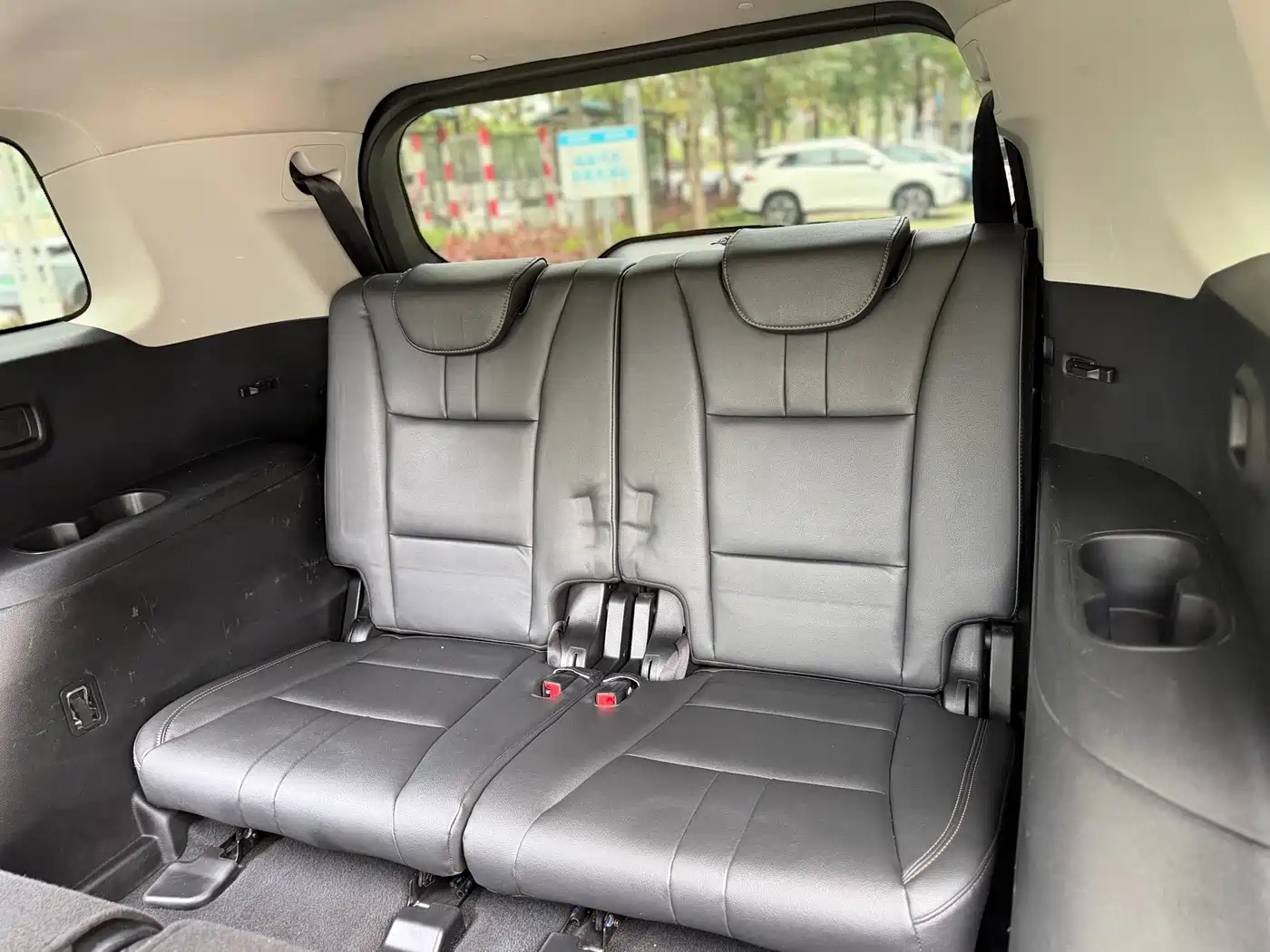 GAC Trumpchi Trumpchi GS8 2017 320T 2WD Luxury Smart Connect (7-seater) фото 7