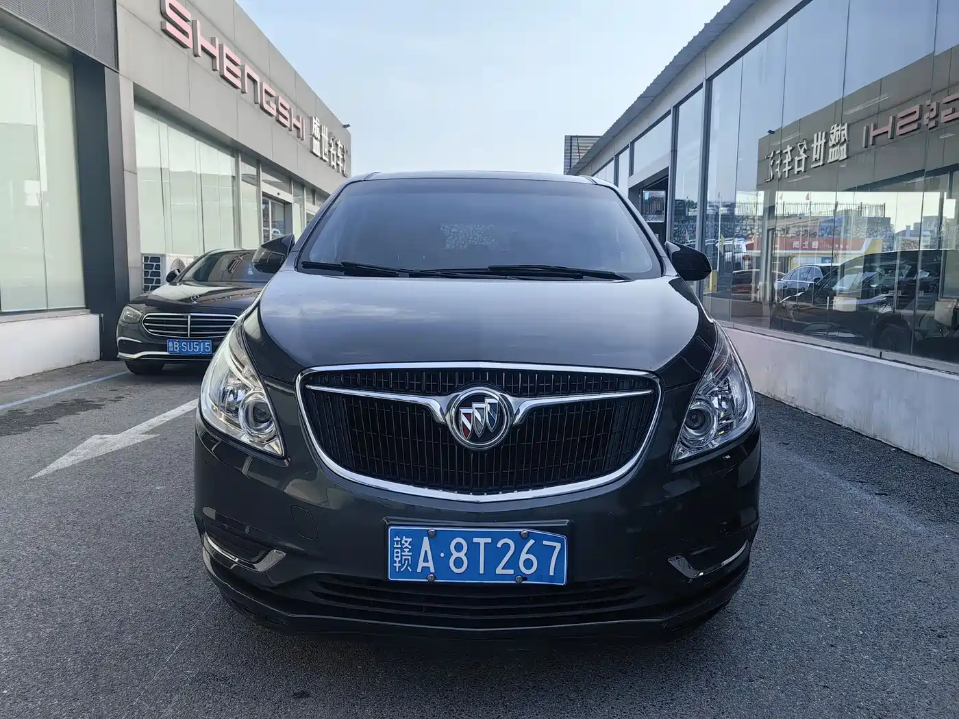 Buick GL8 2018 28T Luxury Model China VI фото 2