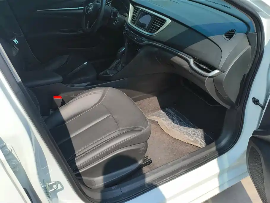 Buick Excelle 2021 Exemplar 1.5L Auto Elite фото 8