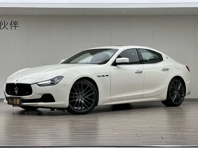 MASERATI GHIBLI