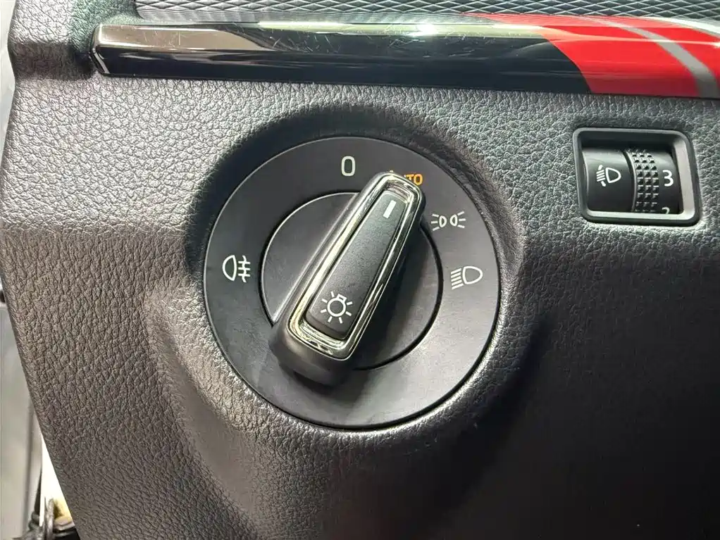Škoda Kamiq 2023 Facelift GT 1.5L Auto Premium Edition фото 9