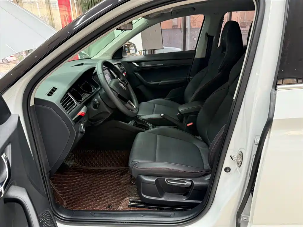 Škoda Kamiq 2023 Facelift GT 1.5L Auto Premium Edition фото 16