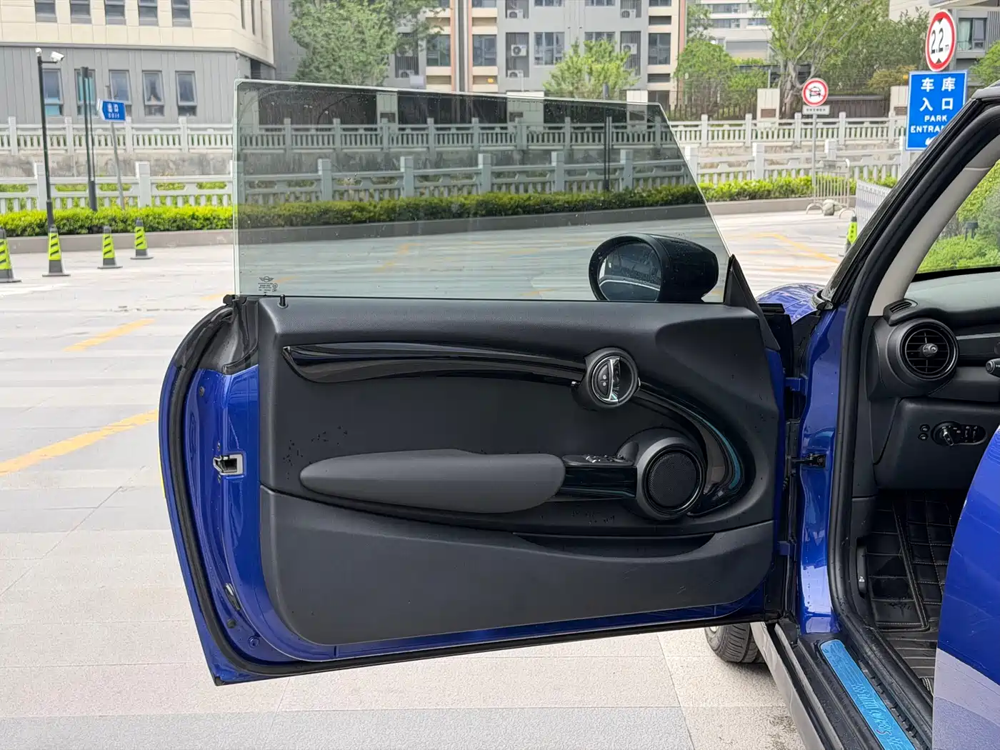 MINI 2019 2.0T COOPER S Artist фото 12