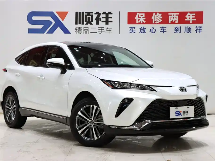 Toyota Venza 2023 2.0L CVT FWD Luxury фото 3