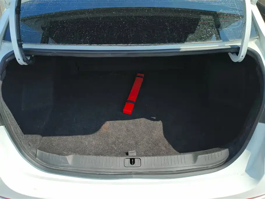 Buick Excelle 2021 Exemplar 1.5L Auto Elite фото 4