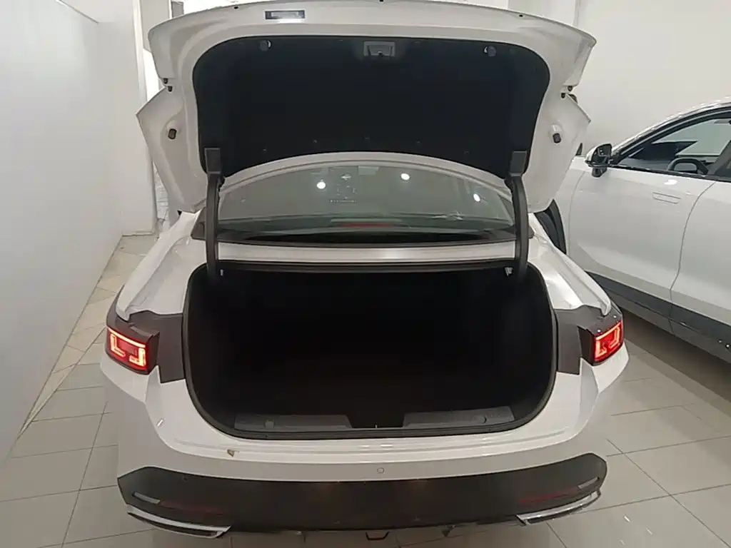 Changan Eado PHEV 2026 2025 Smart New Blue Whale 145KM High-Performance Edition