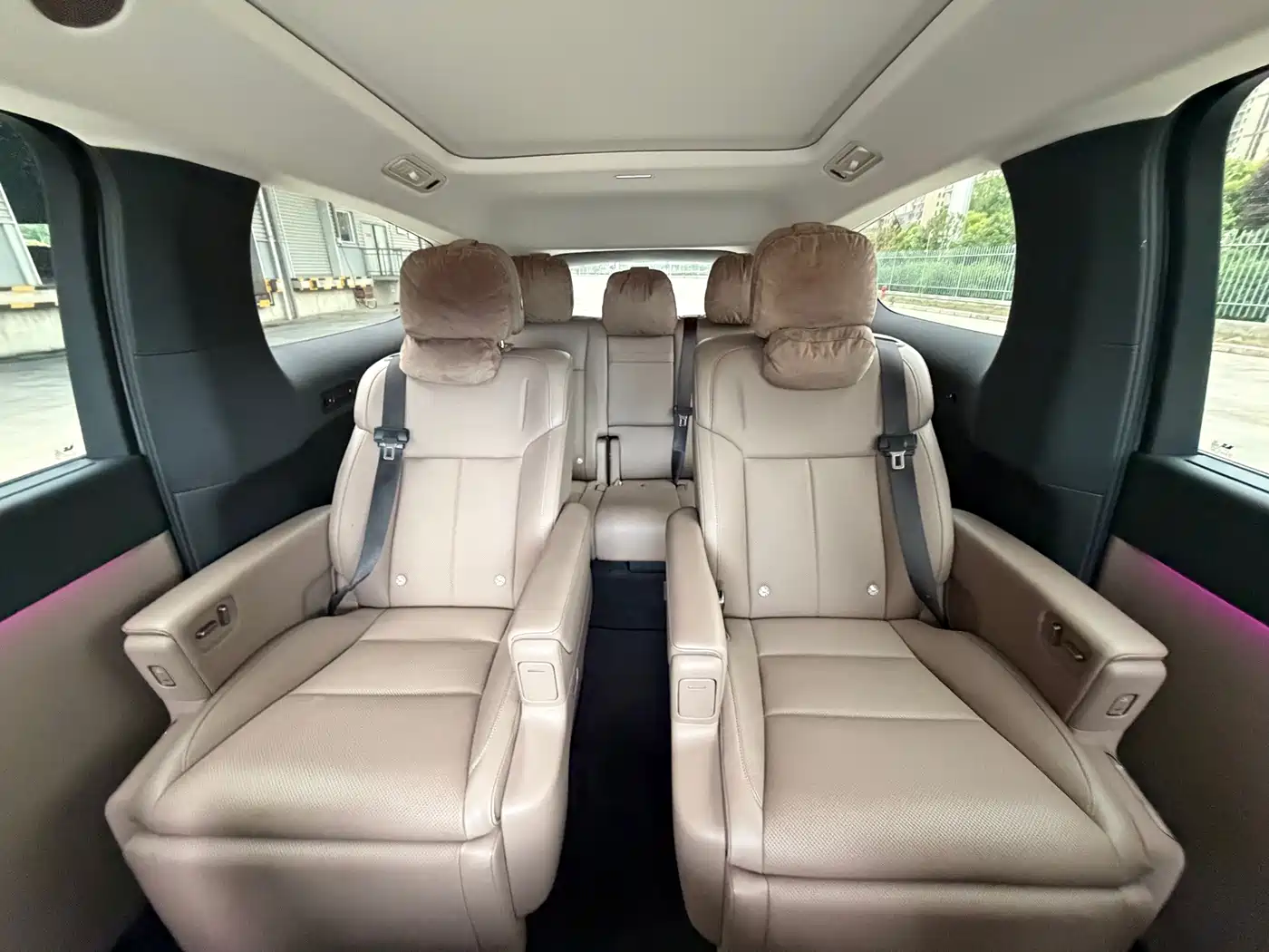 Li Auto MEGA 2025 2025 Model Home Family Special Edition