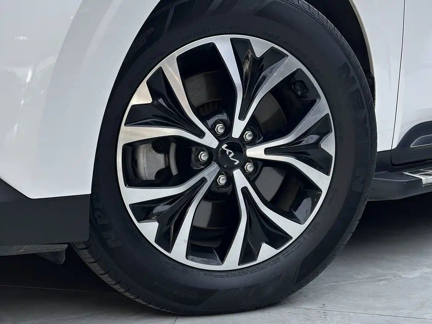 Kia Carnival 2023 2021 2.0T Flagship Edition