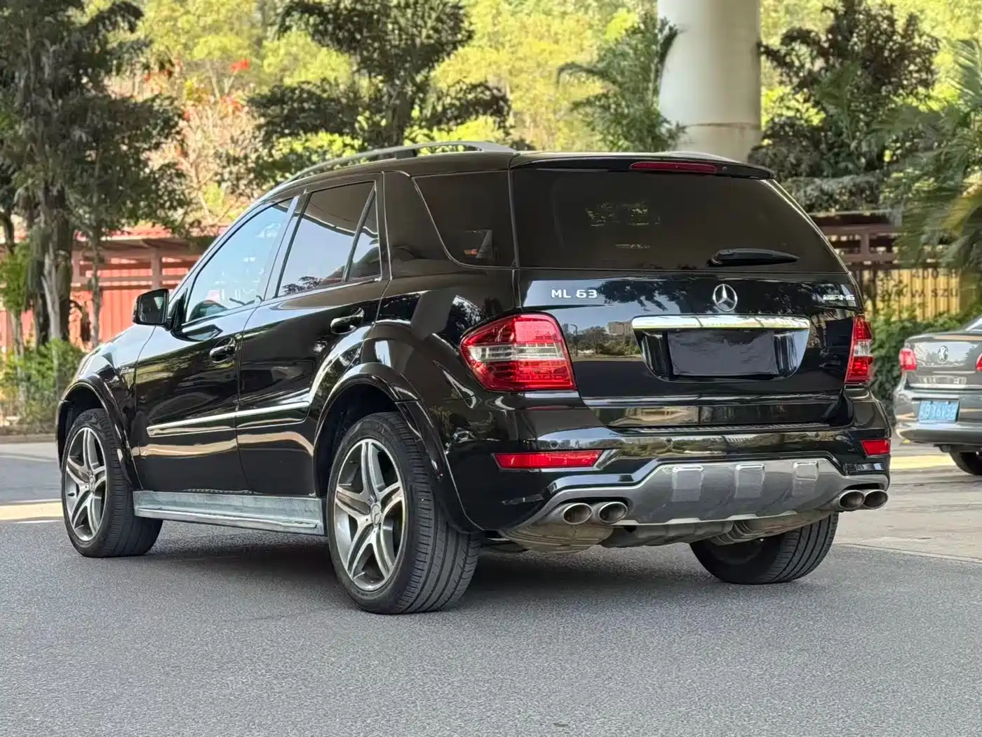 Mercedes-Benz M-Class AMG 2012 AMG ML 63 фото 4