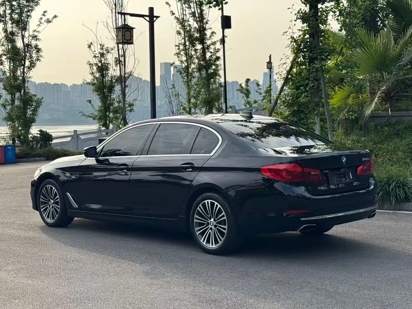 BMW 5 Series 2018 Facelift 530Li Exclusive Luxury Package фото 4