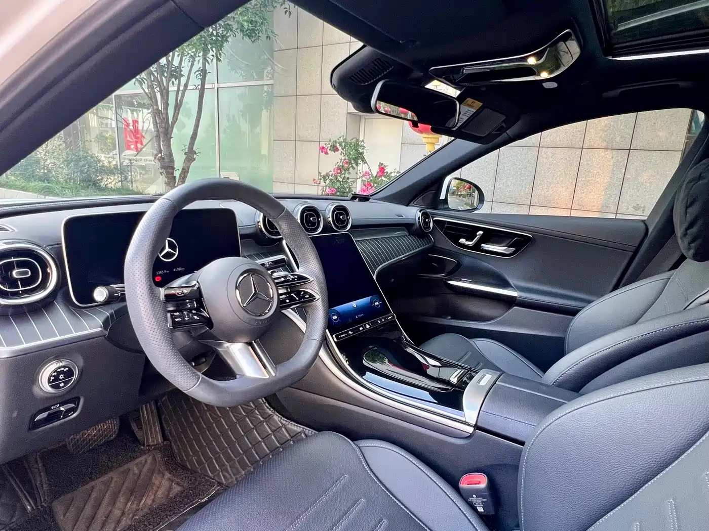 Mercedes-Benz C-Class 2024 Facelift C 200 L Sport фото 11