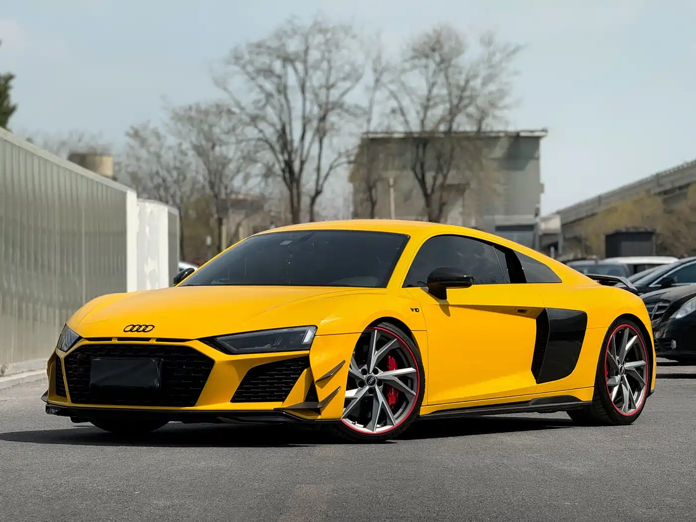 AUDI R8