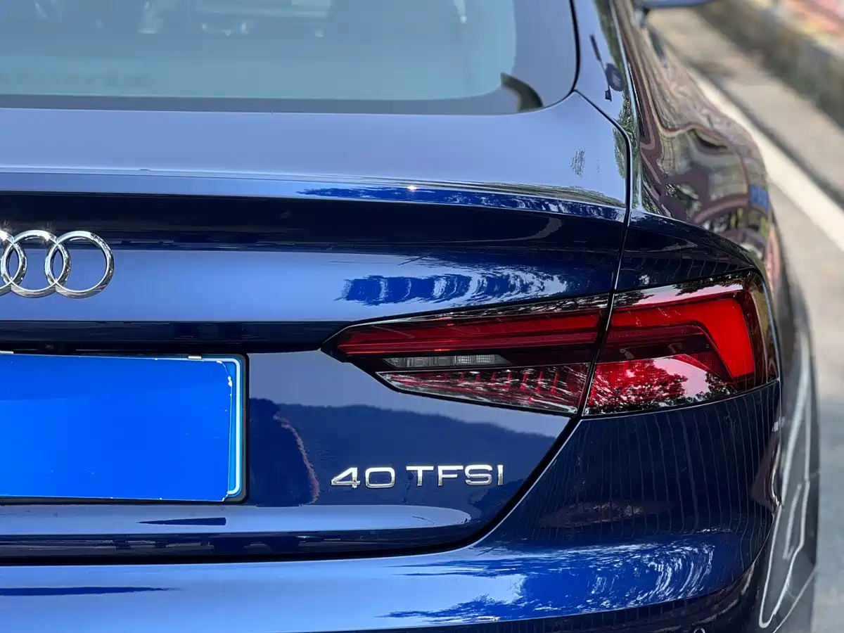 Audi A5 (Import) 2019 Sportback 40 TFSI Fashion фото 8