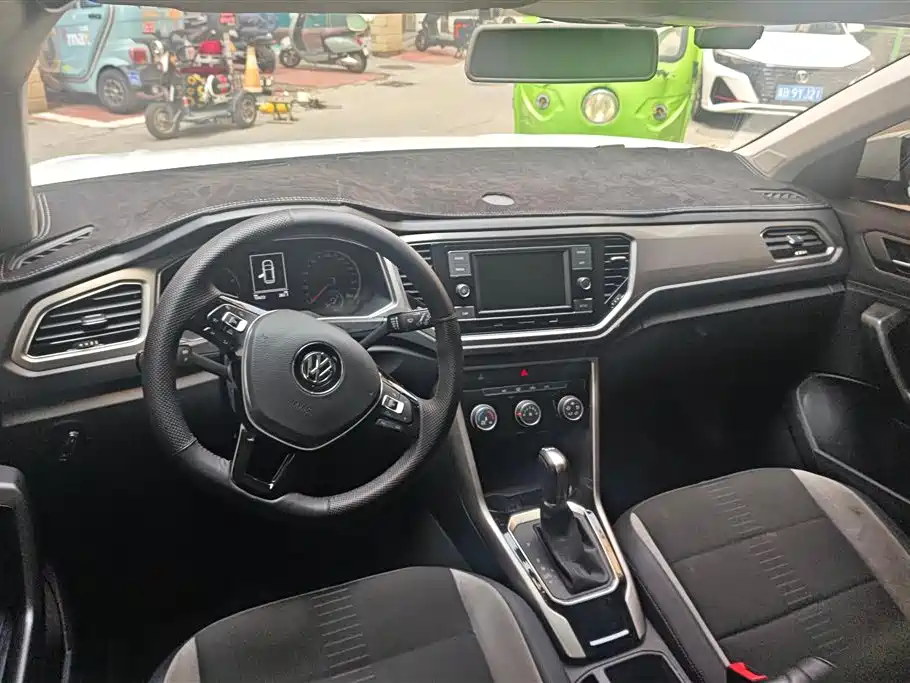 Volkswagen T-ROC 2019 230TSI DSG 2WD Progressive Version China VI фото 12