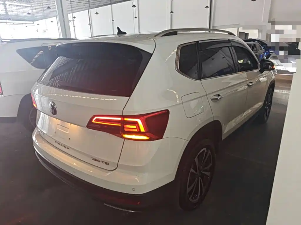 Фото 7 - Volkswagen Tharu