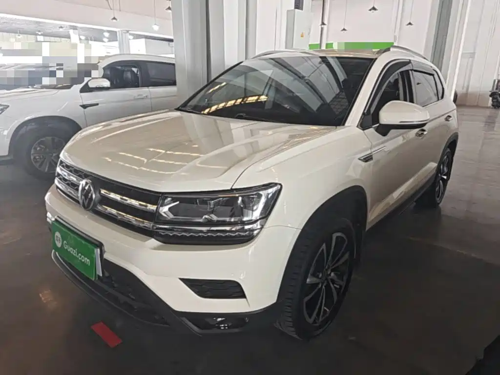 Фото 2 - Volkswagen Tharu