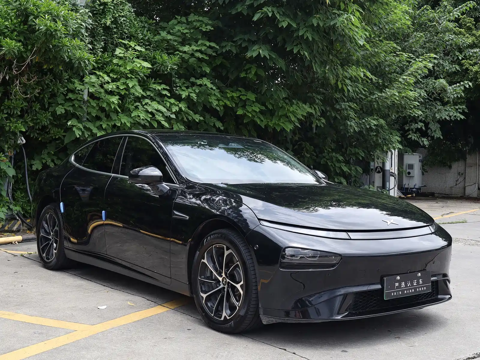 Фото 3 - XPeng P7
