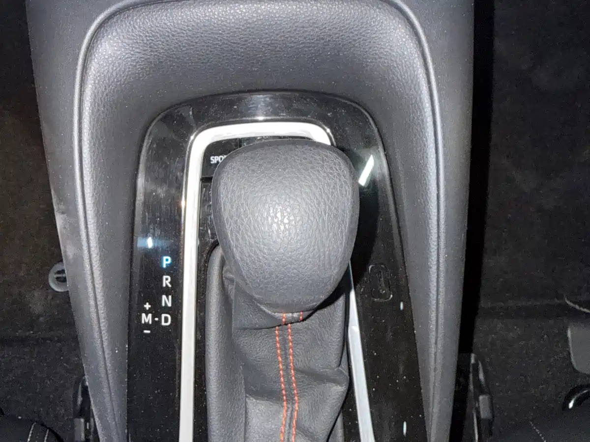 Toyota Corolla 2021 1.2T S-CVT Elite PLUS Edition фото 16
